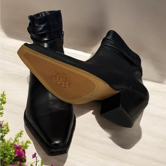 Vince Camuto Nerlinji Elegant Black Women's Ankle Boots. Like New. - Picture 10 of 16
